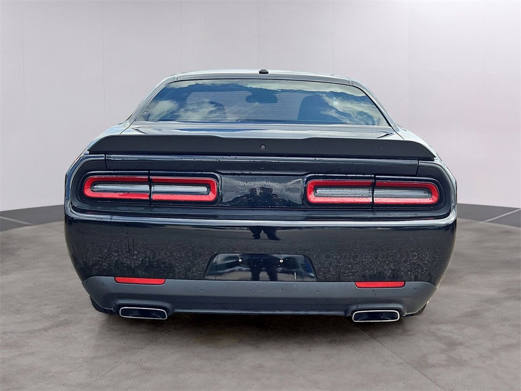 Used 2022 Dodge Challenger R/T w/ Blacktop Package image 5