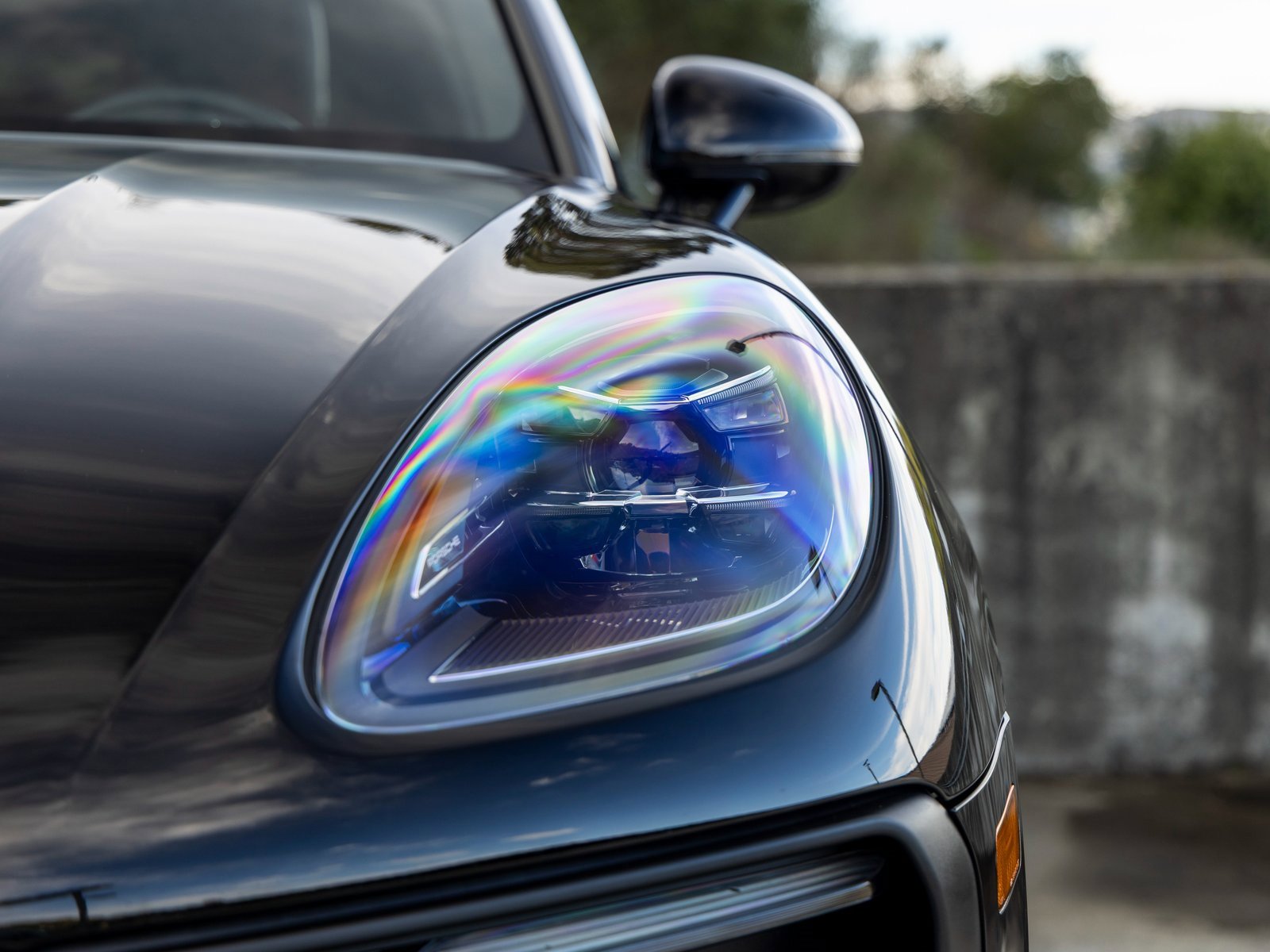 Certified 2025 Porsche Macan image 16