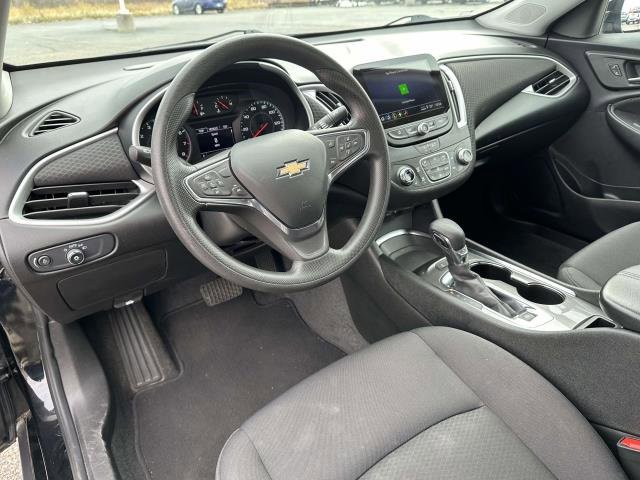 Used 2024 Chevrolet Malibu LT image 9