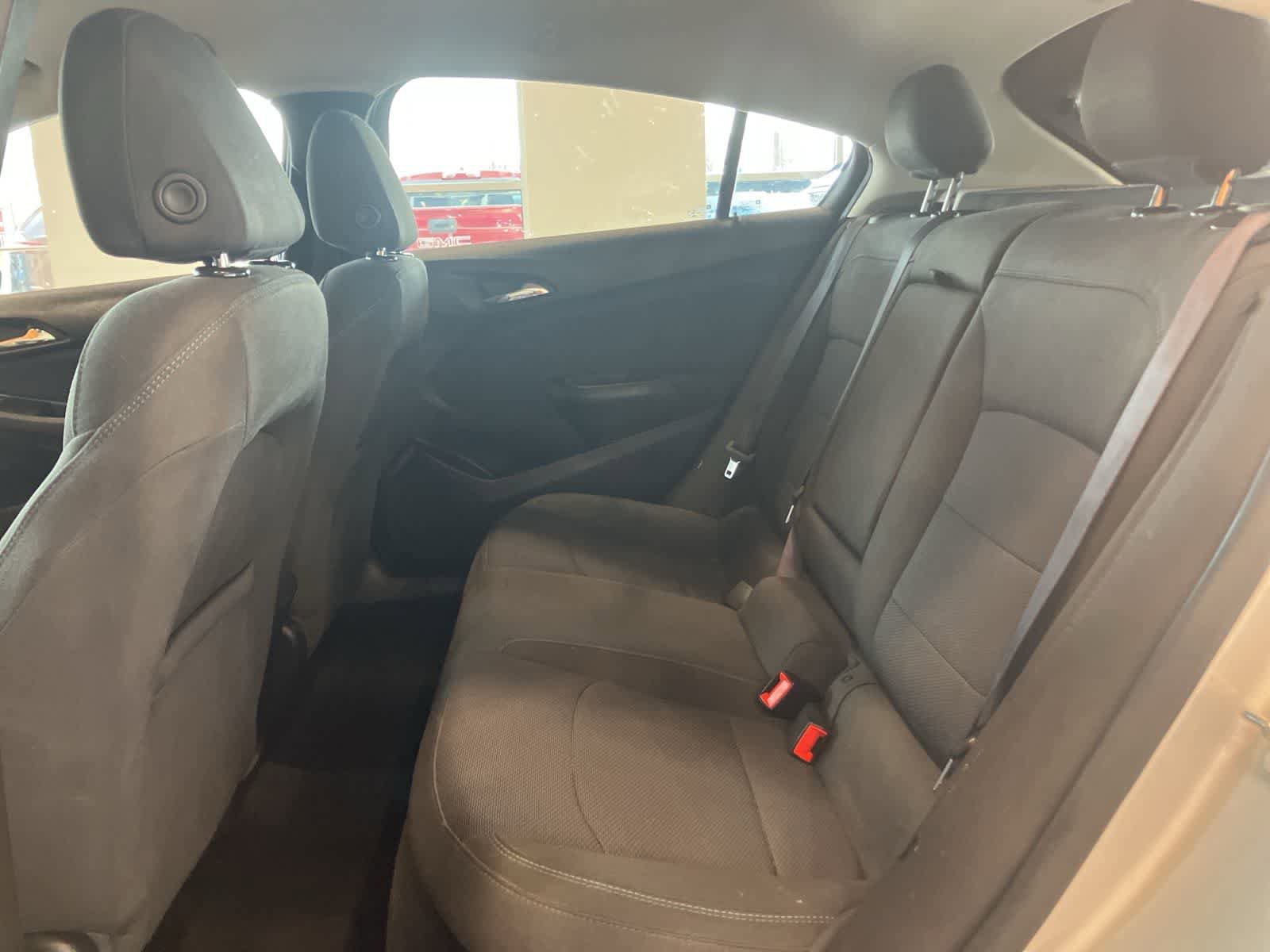 Used 2017 Chevrolet Cruze LT w/ Convenience Package image 26
