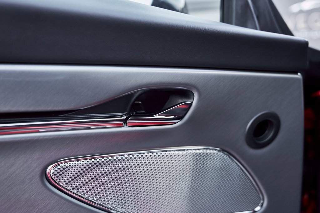 Used 2024 Aston Martin DB12 image 28