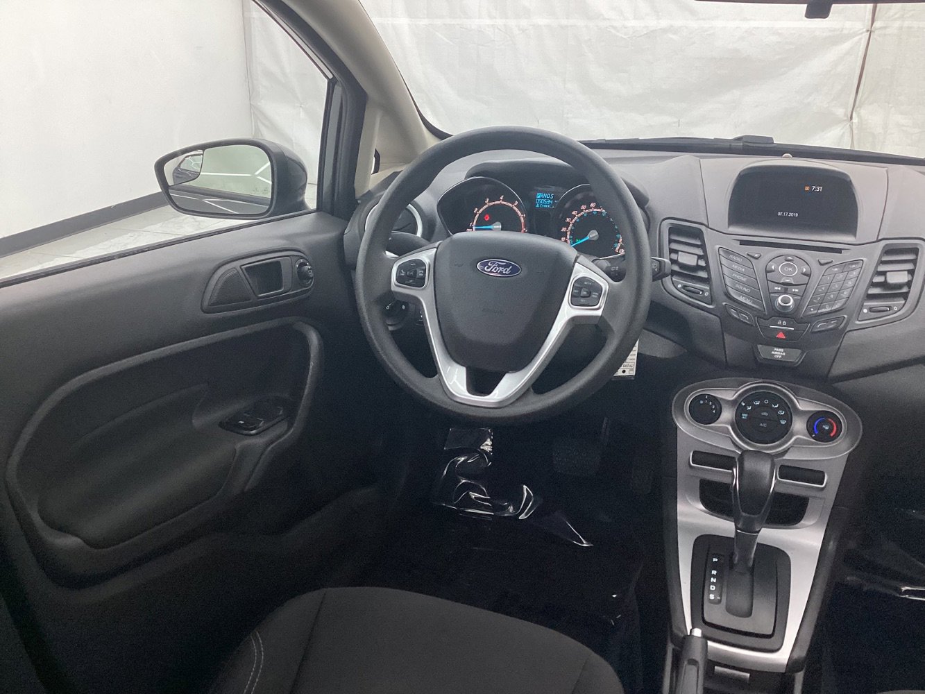 Used 2019 Ford Fiesta SE image 29