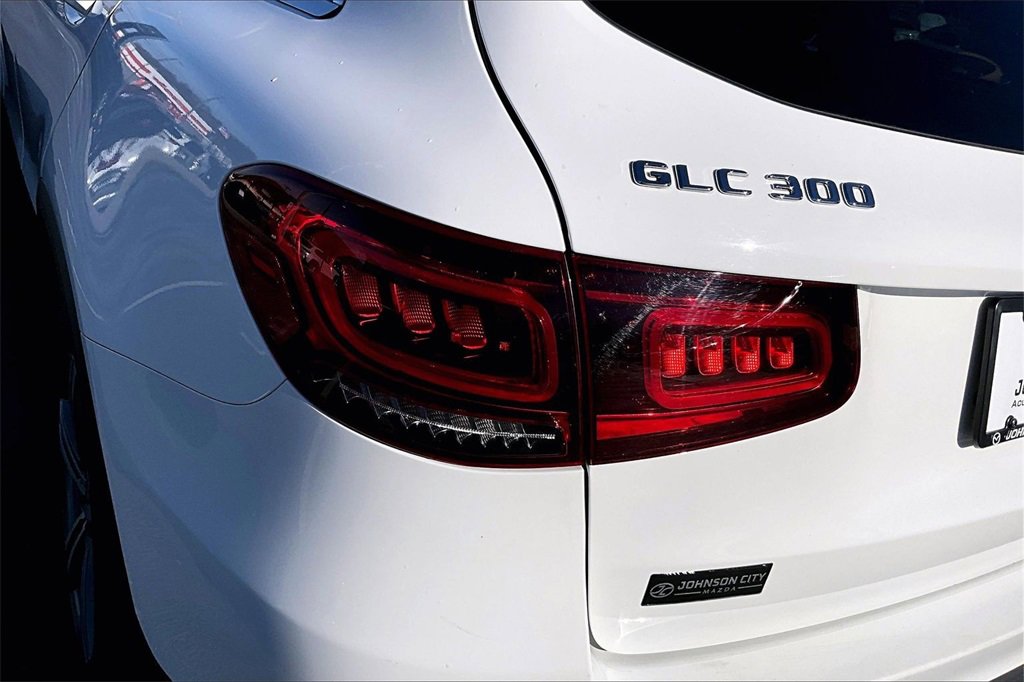 Used 2020 Mercedes-Benz GLC 300 4MATIC image 30