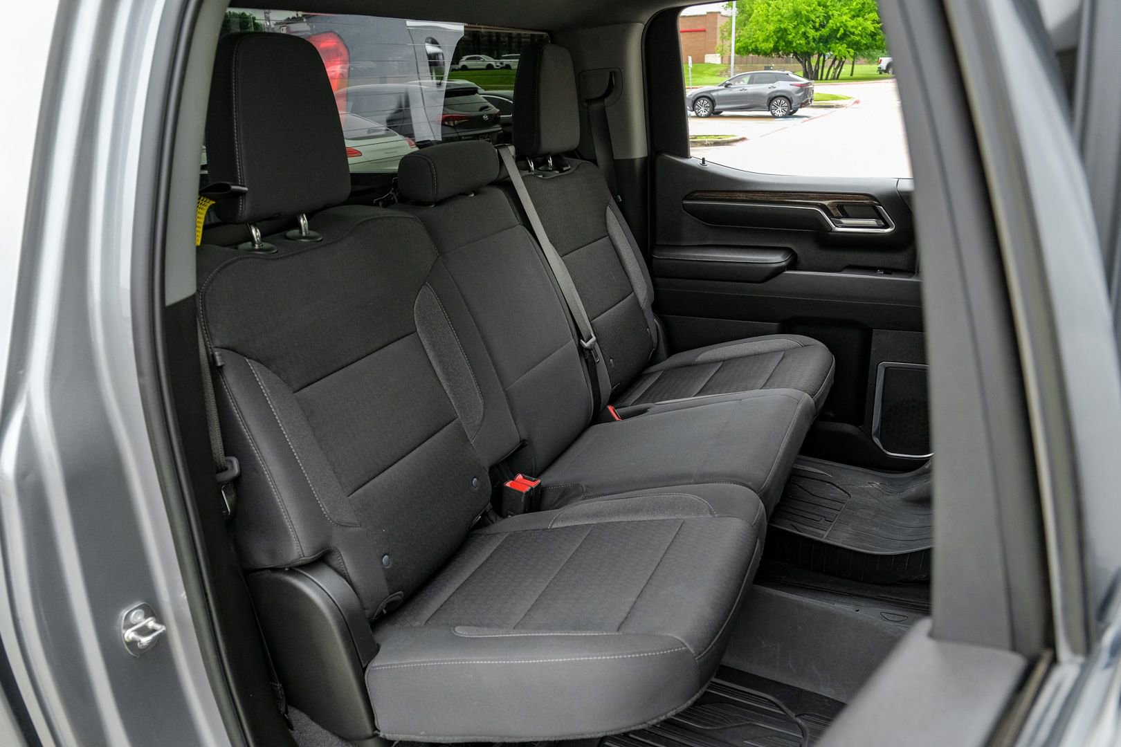 Used 2024 GMC Sierra 1500 SLE RWD image 39