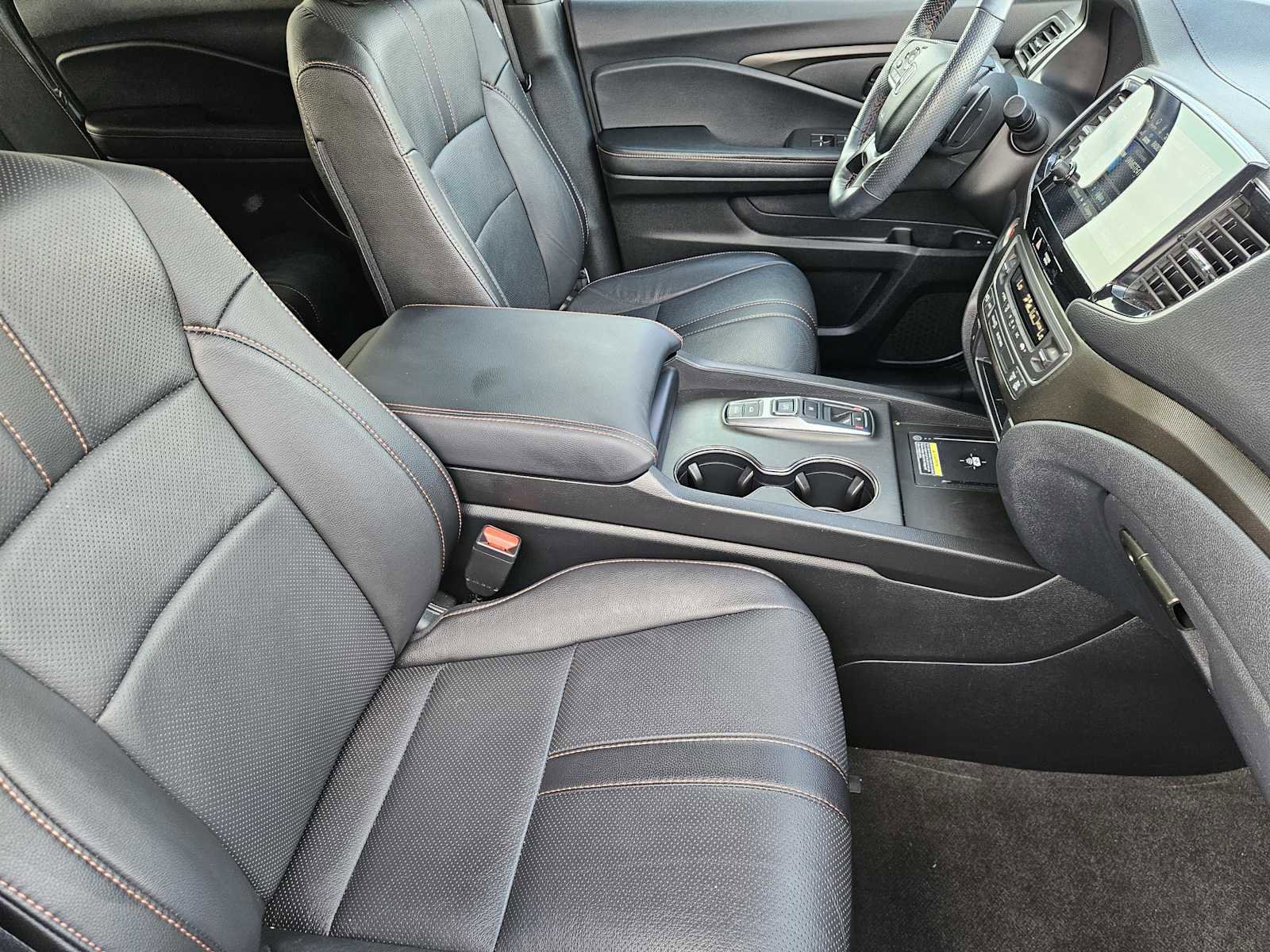 Used 2024 Honda Passport TrailSport image 14