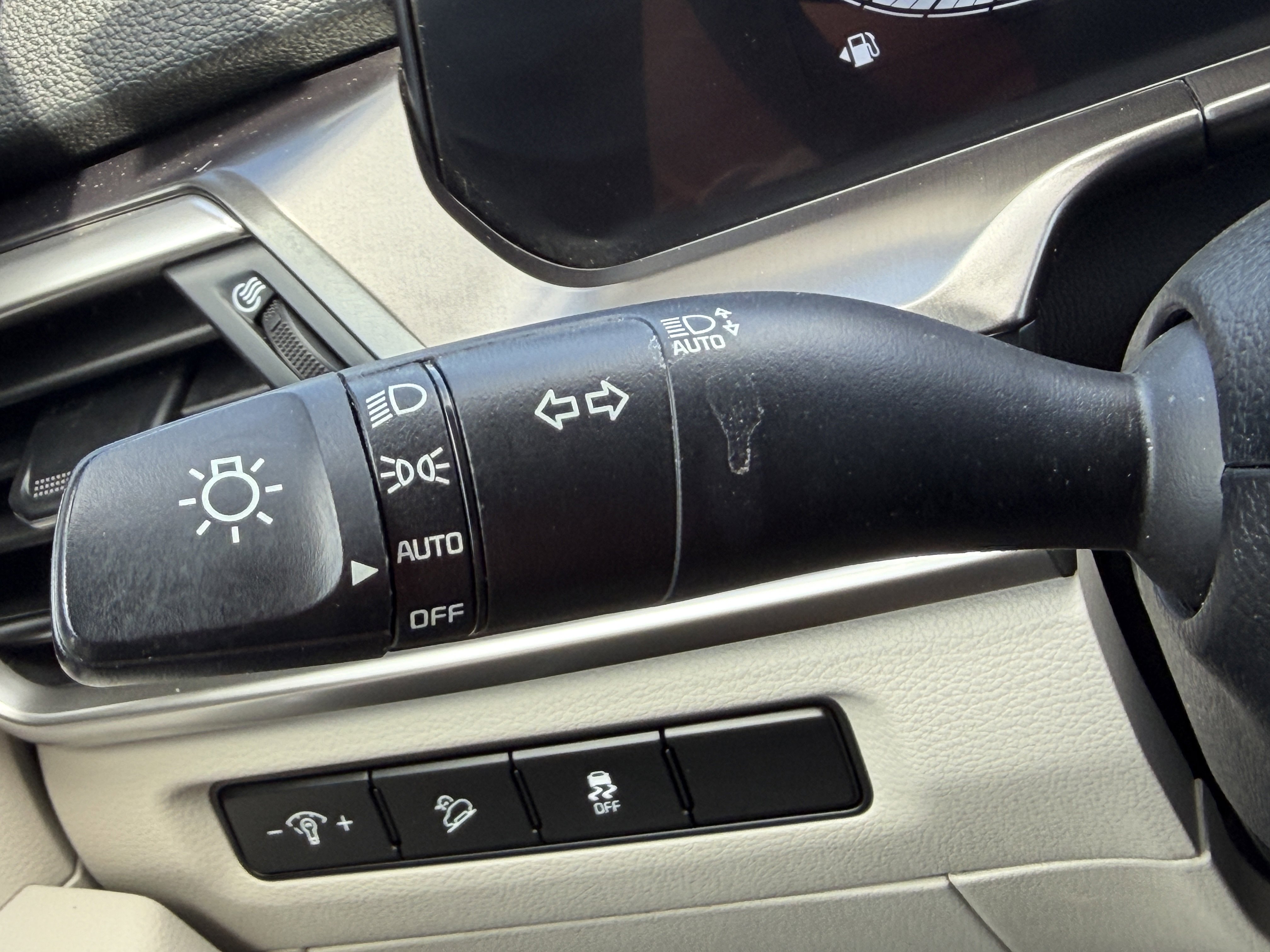 Certified 2023 Kia Telluride S image 28