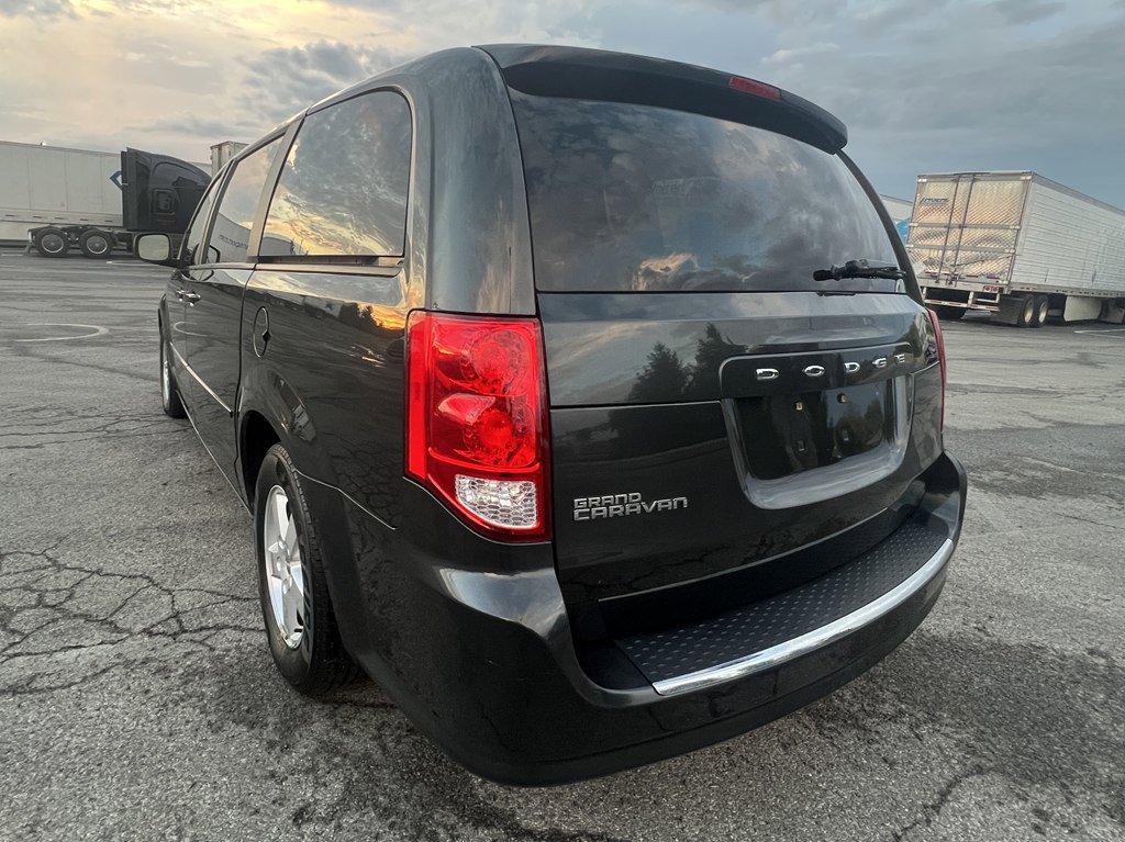 Used 2011 Dodge Grand Caravan Mainstreet w/ PWR Convenience Group image 3