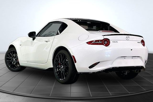 New 2026 MAZDA MX-5 Miata RF Club RWD image 3