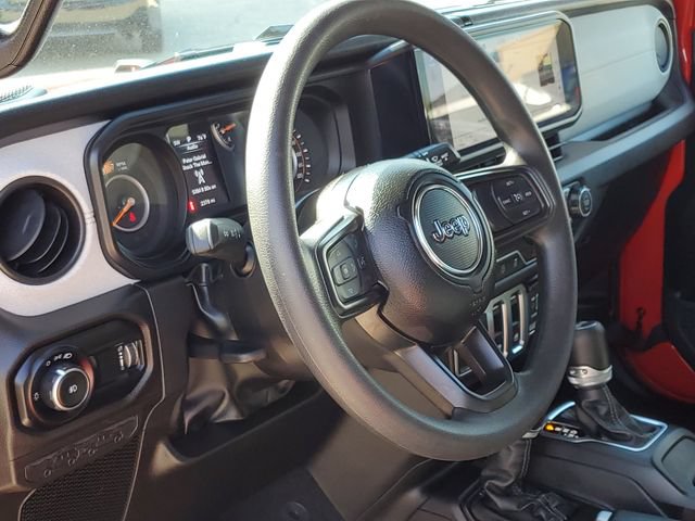 Used 2026 Jeep Wrangler Sport AWD/4WD image 7