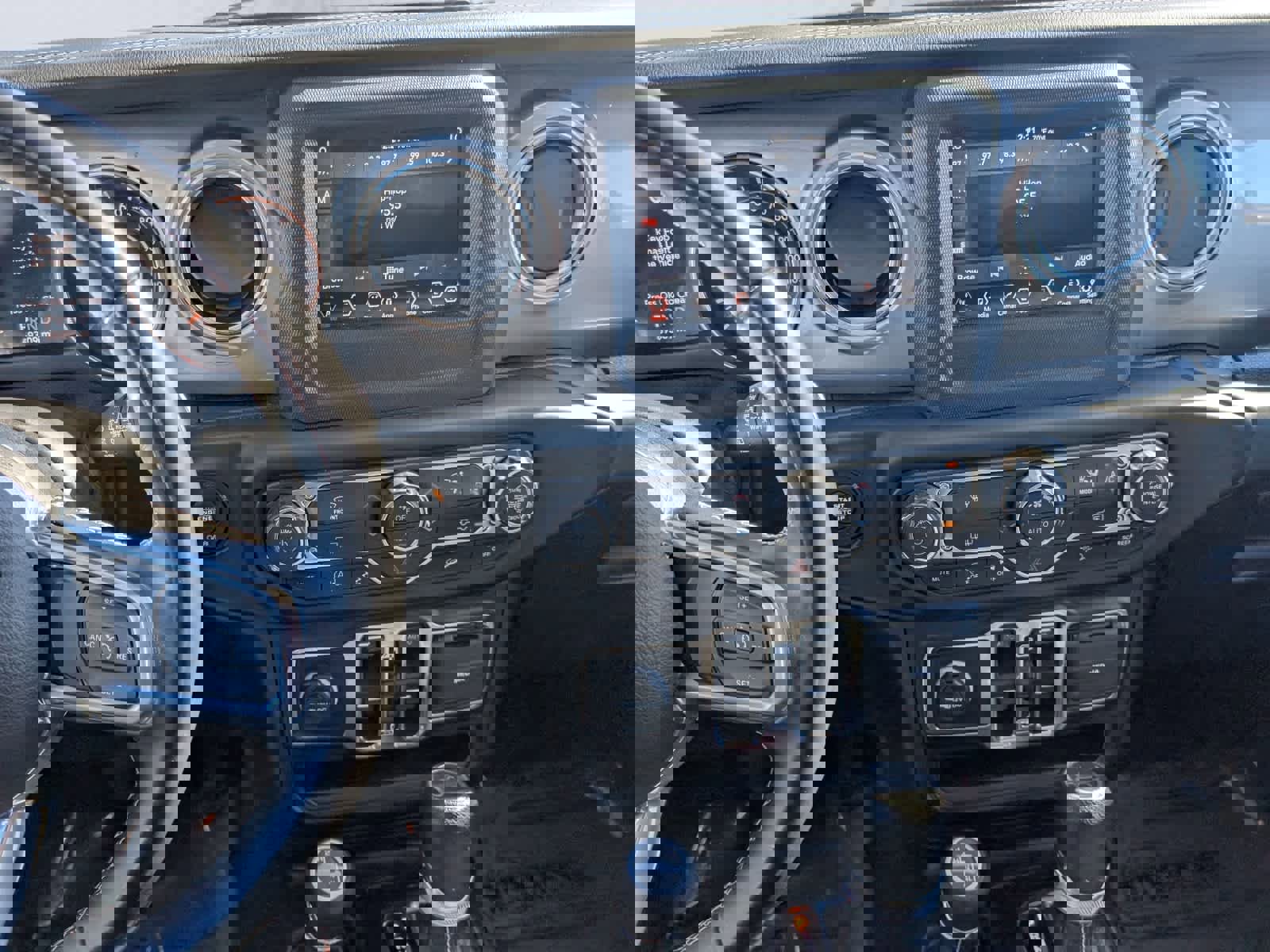 Used 2019 Jeep Wrangler Unlimited Sahara image 14