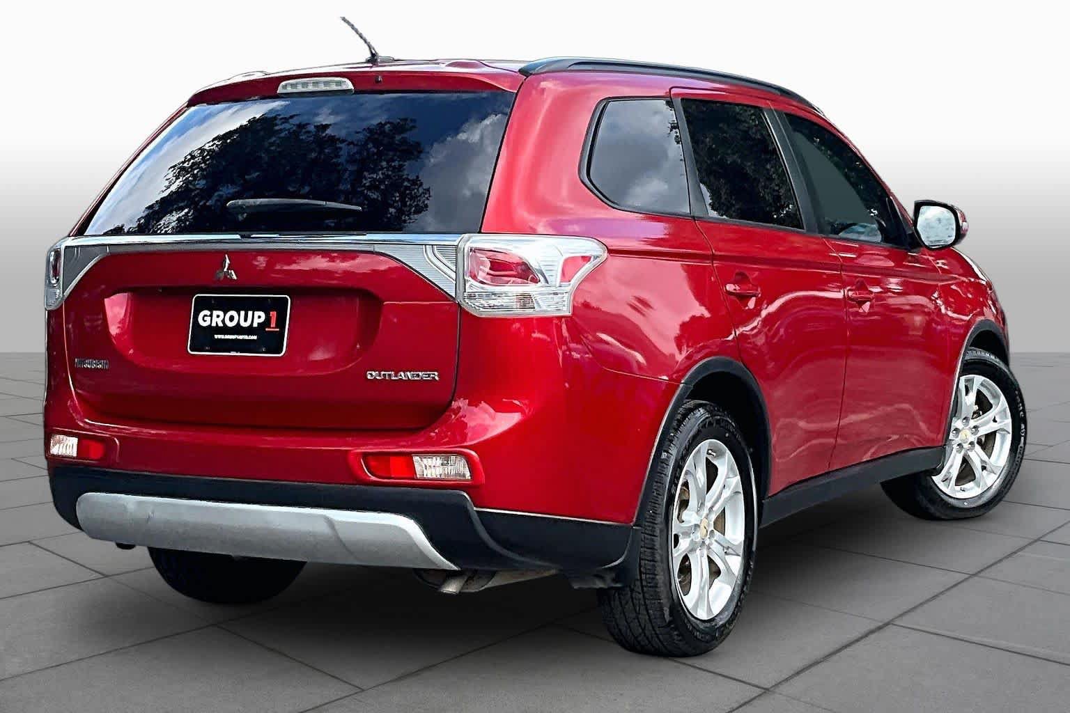 Used 2015 Mitsubishi Outlander SE FWD image 13
