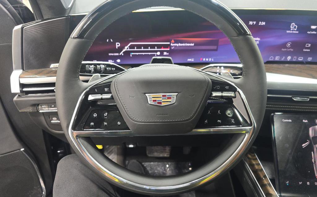 Used 2026 Cadillac Escalade ESV Platinum Sport AWD/4WD image 4