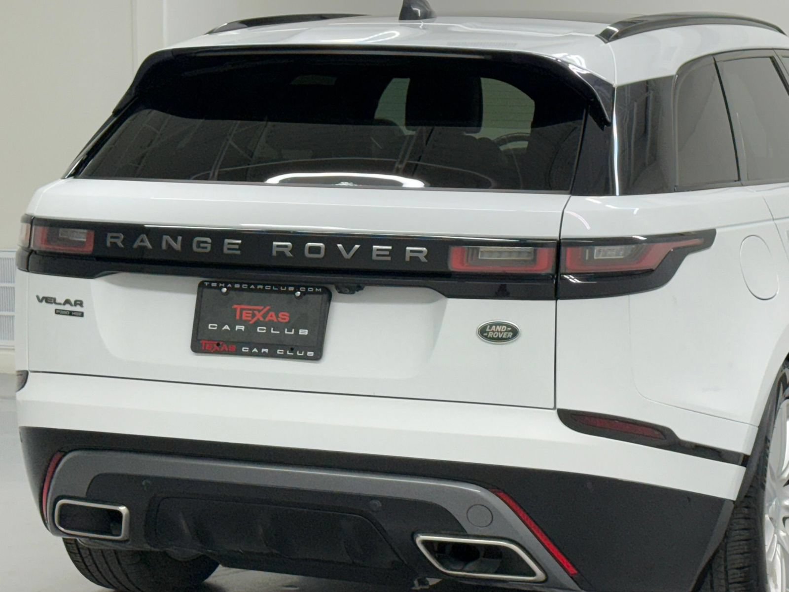Used 2019 Land Rover Range Rover Velar R-Dynamic HSE AWD/4WD image 12