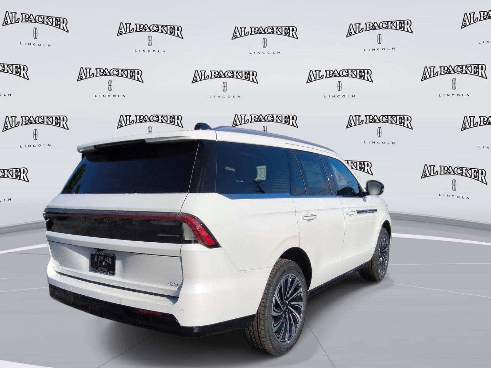 New 2027 Lincoln Navigator Black Label AWD/4WD image 5