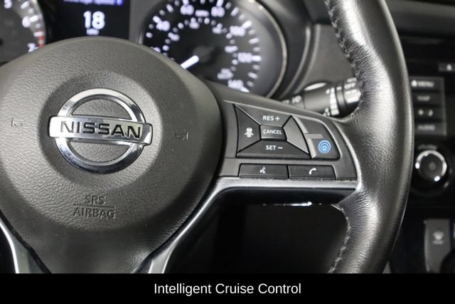 Used 2019 Nissan Rogue SV w/ Sun & Sound Touring Package AWD/4WD image 9