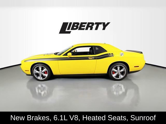 Used 2010 Dodge Challenger SRT8 w/ Special Edition Group image 4