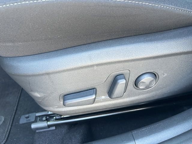 Used 2023 Hyundai Kona SEL w/ Cargo Package FWD image 9