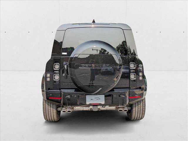 New 2025 Land Rover Defender 110 V8 image 8