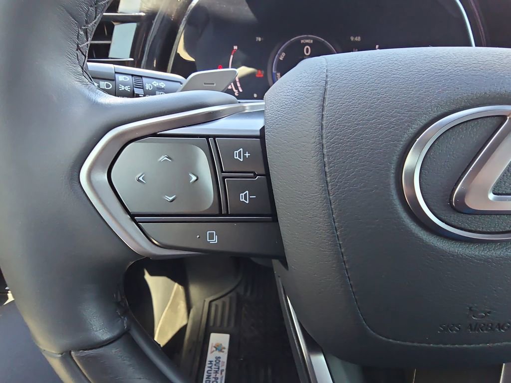 Used 2024 Lexus RX 350 w/ Convenience Package image 17