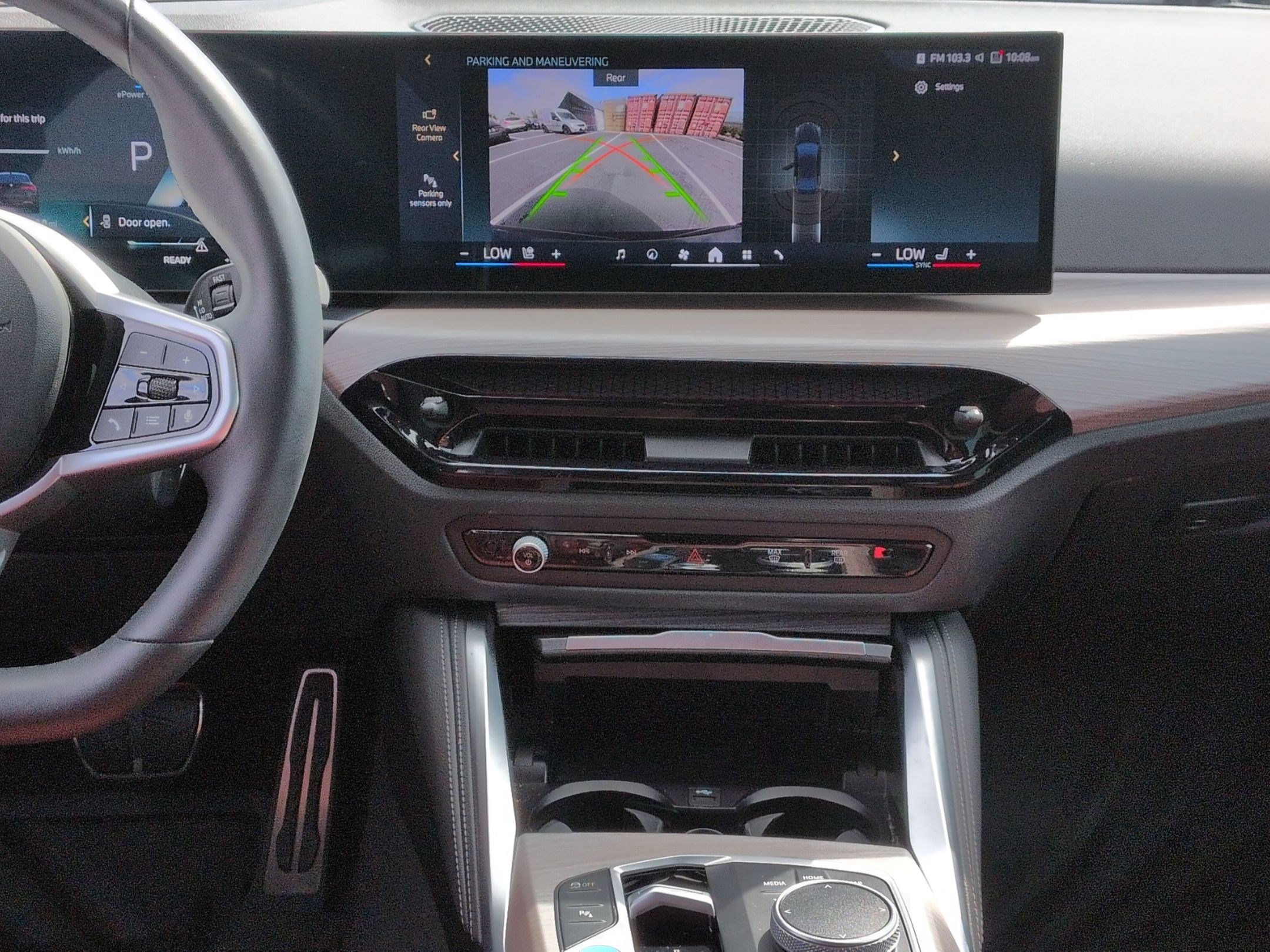 Certified 2025 BMW i4 eDrive40 w/ M Sport Package RWD image 30