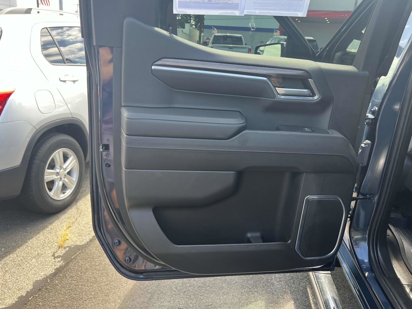 Used 2022 Chevrolet Silverado 1500 LT image 16