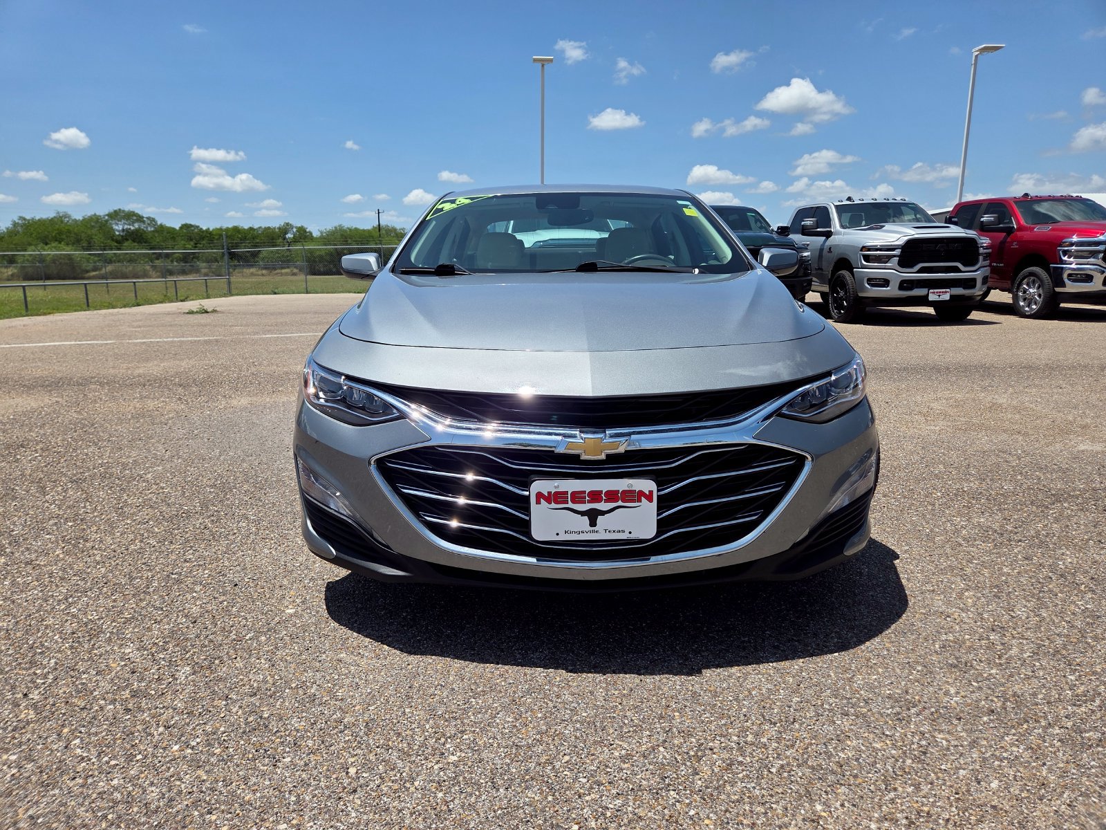 Used 2024 Chevrolet Malibu LT FWD image 2