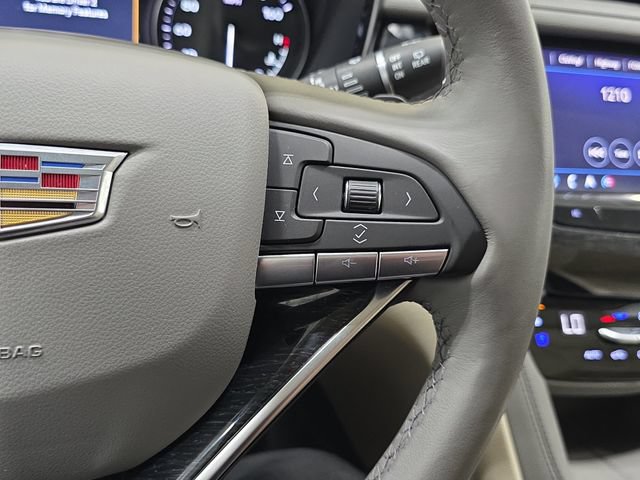 Certified 2022 Cadillac XT6 Premium Luxury w/ Technology Package AWD/4WD image 14