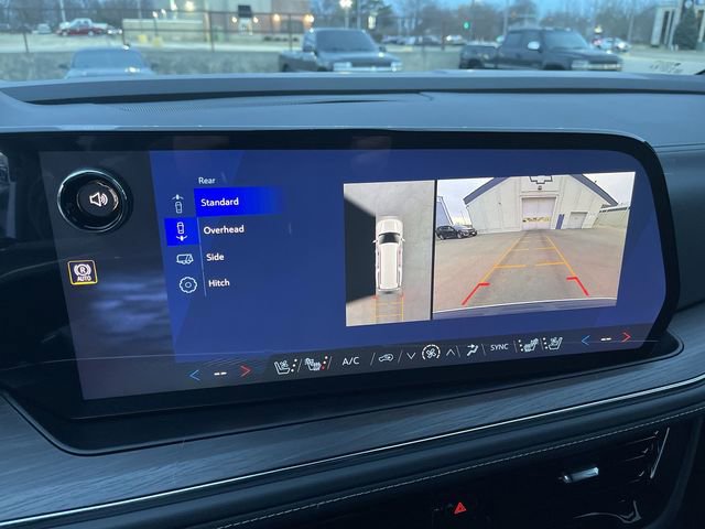 New 2026 Chevrolet Suburban Premier image 21