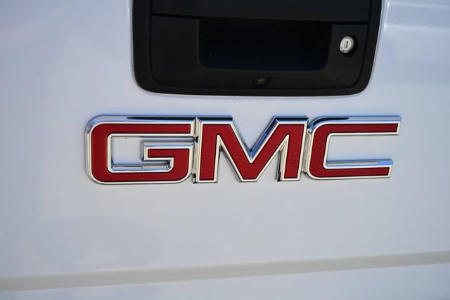 Used 2016 GMC Sierra 3500 Denali w/ Duramax Plus Package AWD/4WD image 9