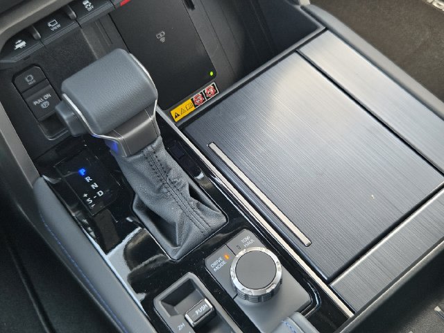 New 2026 Toyota Sequoia Platinum AWD/4WD image 18