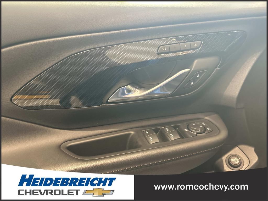Used 2024 GMC Terrain AT4 w/ LPO, Floor Liner Package AWD/4WD image 11