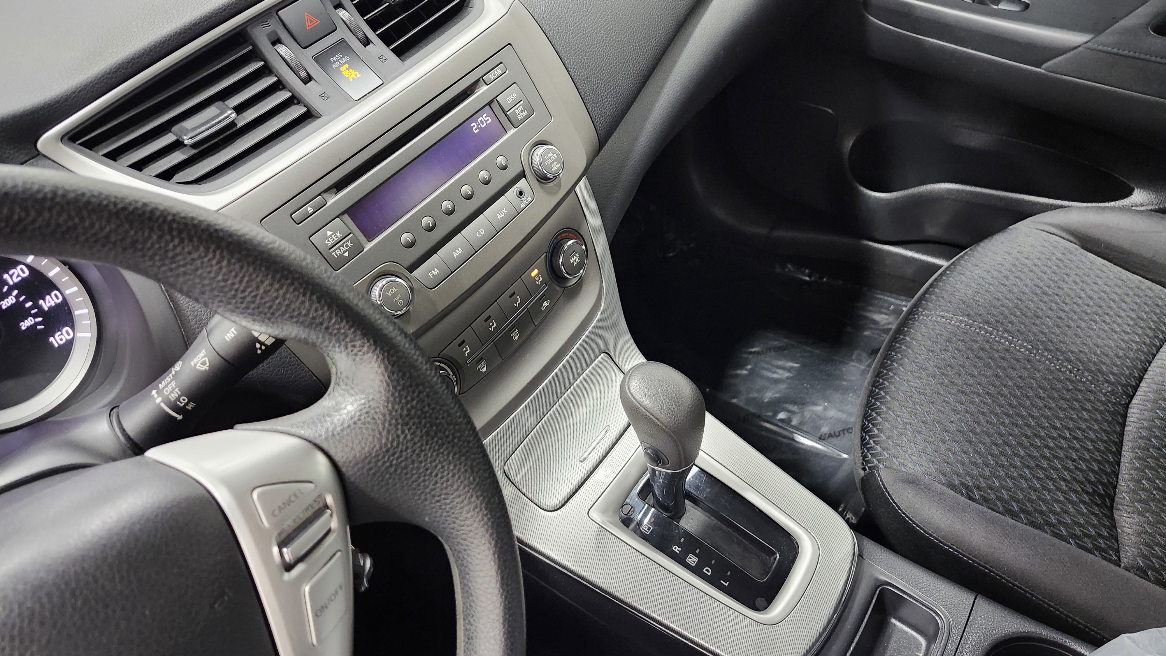 Used 2014 Nissan Sentra SR image 27