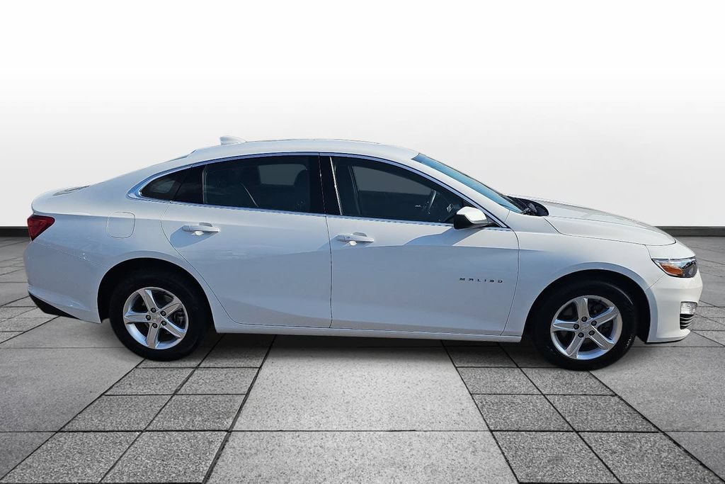 Used 2024 Chevrolet Malibu LT FWD image 4