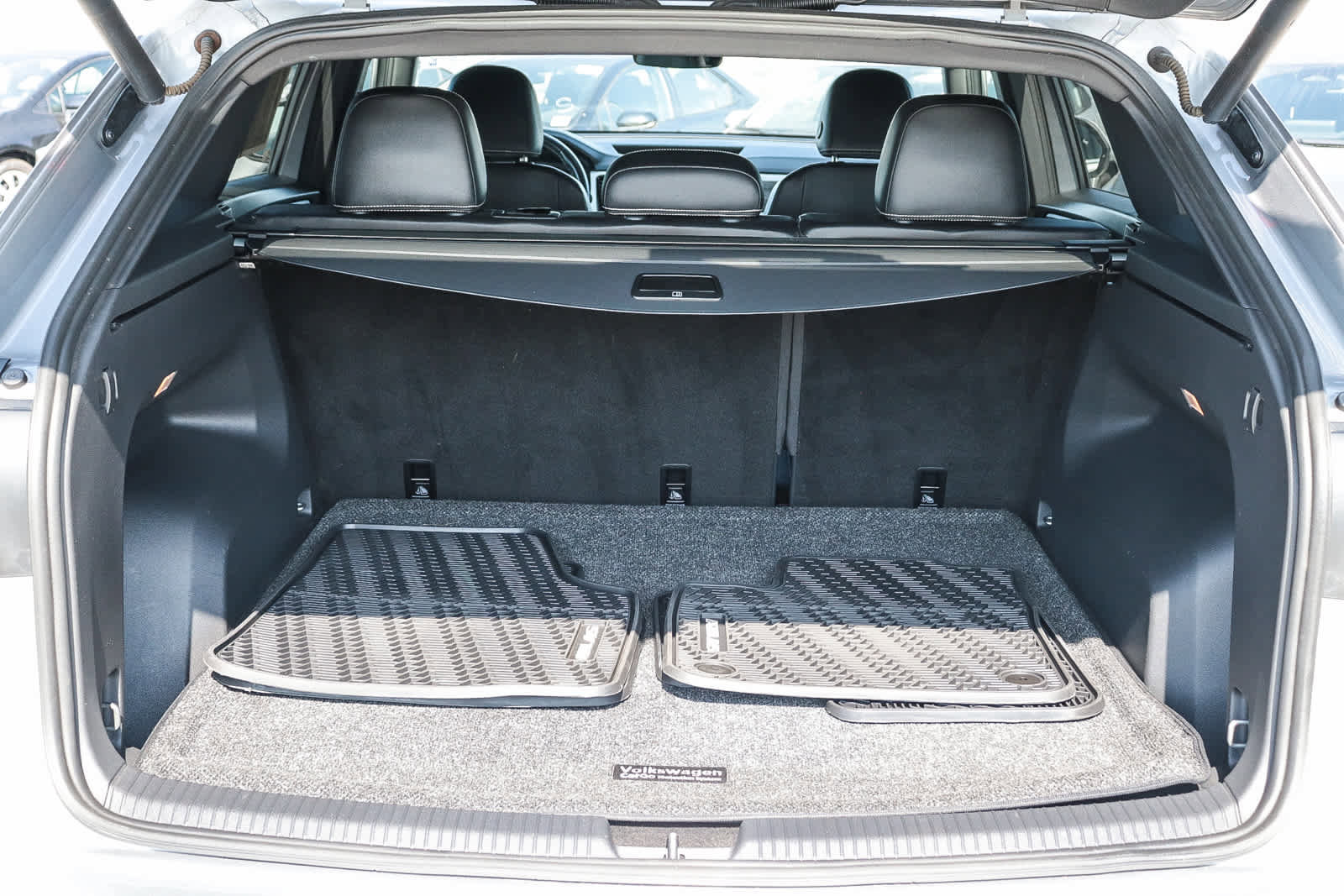 Used 2022 Volkswagen Atlas Cross Sport SE image 25