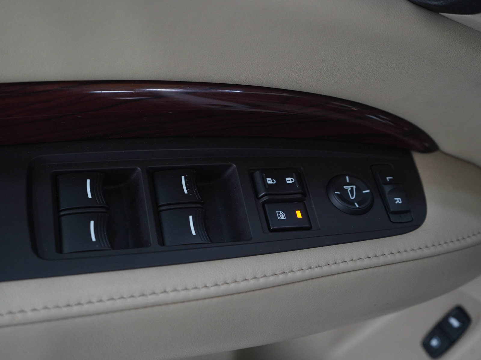 Used 2014 Acura MDX SH-AWD w/ Advance Package image 26