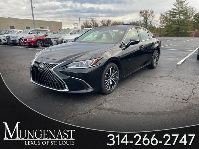 Used 2025 Lexus ES 350 w/ Premium Package