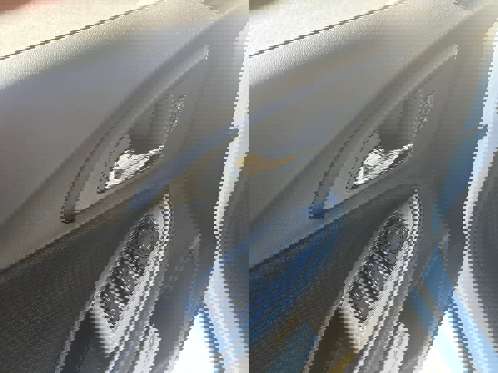 Used 2024 Chevrolet Malibu LT image 11