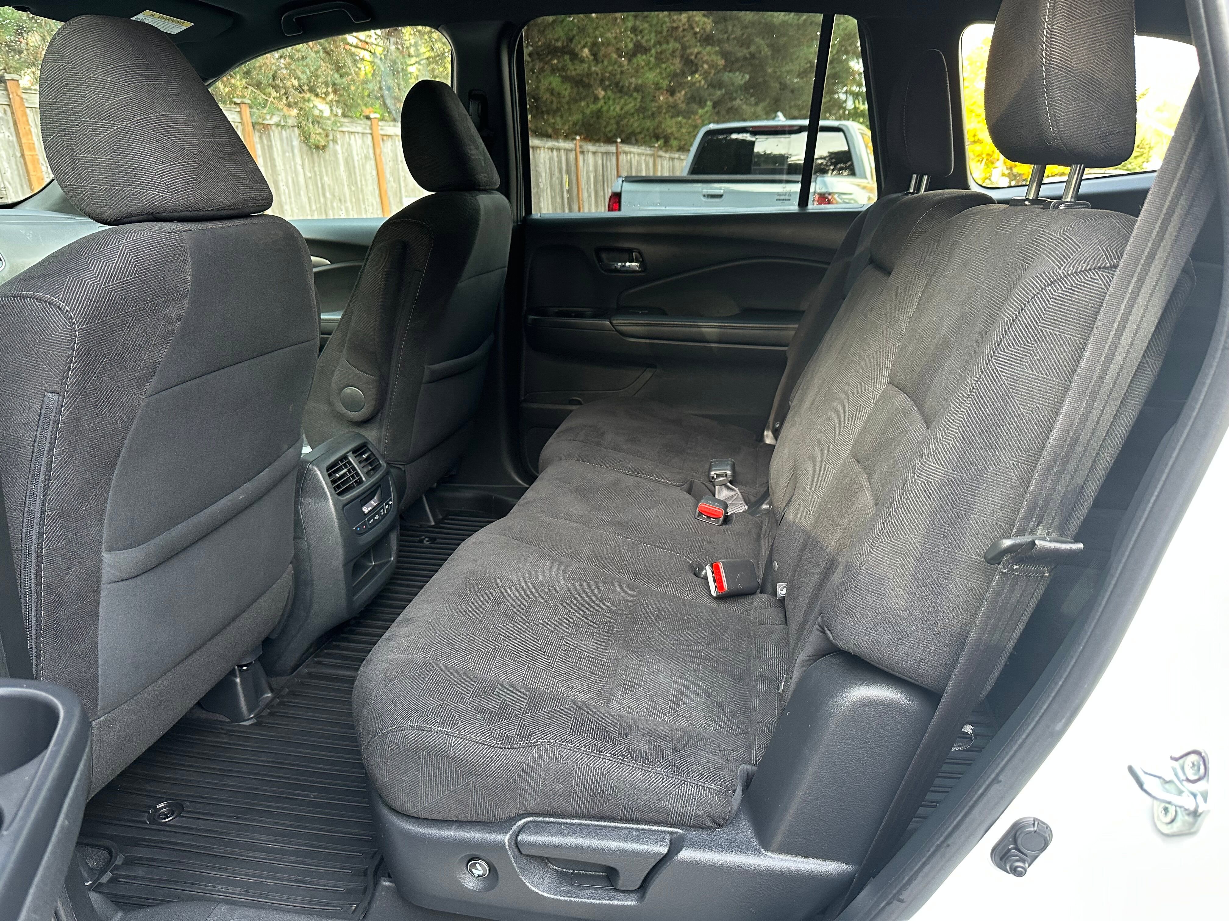 Used 2022 Honda Pilot Sport image 12