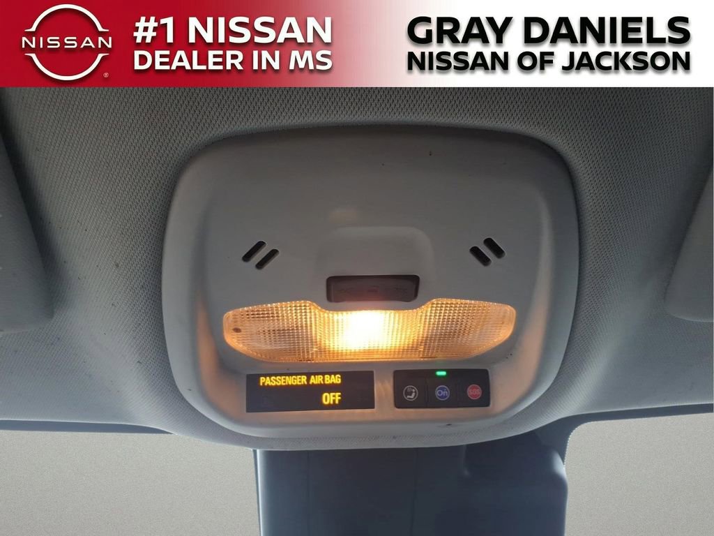 Used 2024 Chevrolet Trax LT w/ Driver Confidence Package FWD image 21