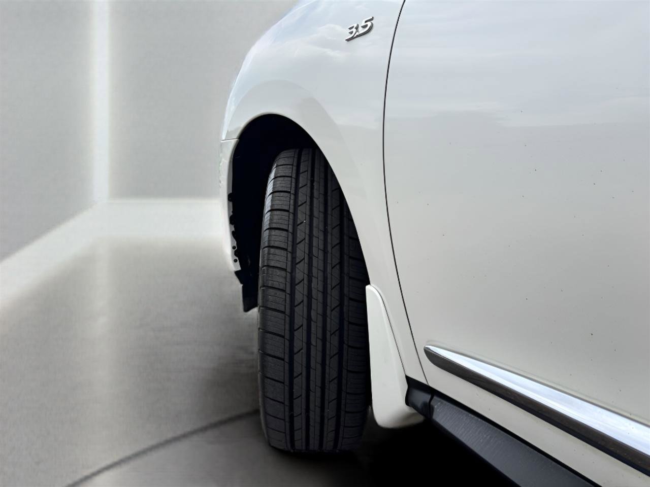 Used 2018 INFINITI QX60 Luxe w/ Deluxe Technology Package image 36