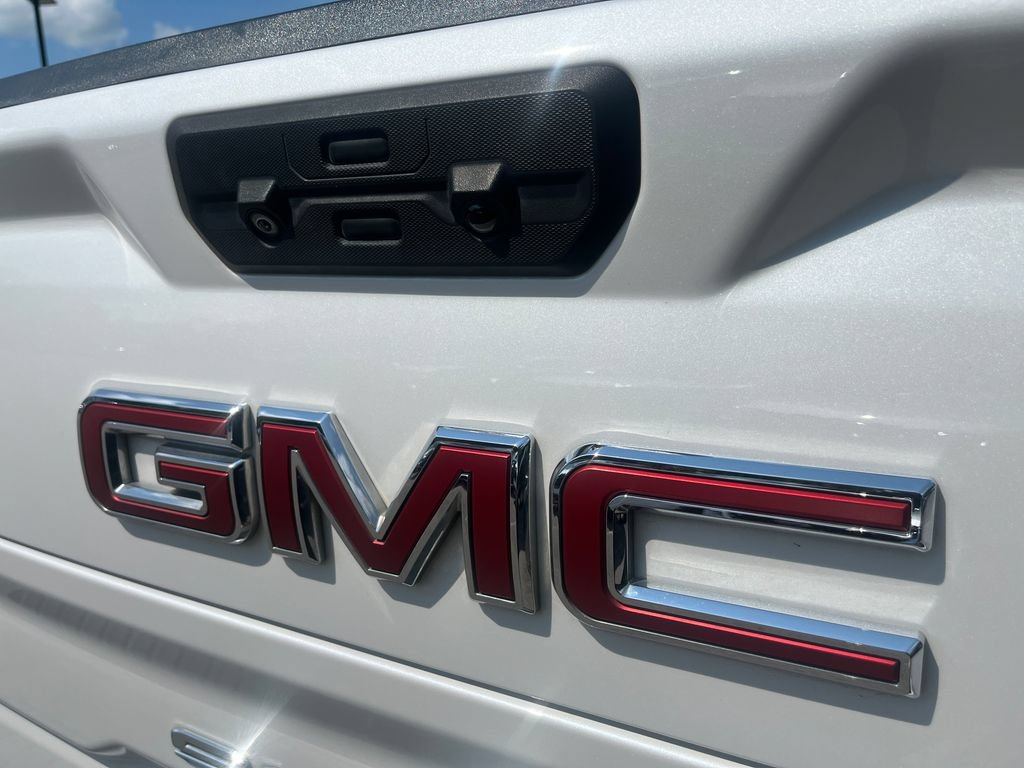 Used 2022 GMC Sierra 1500 SLT AWD/4WD image 43