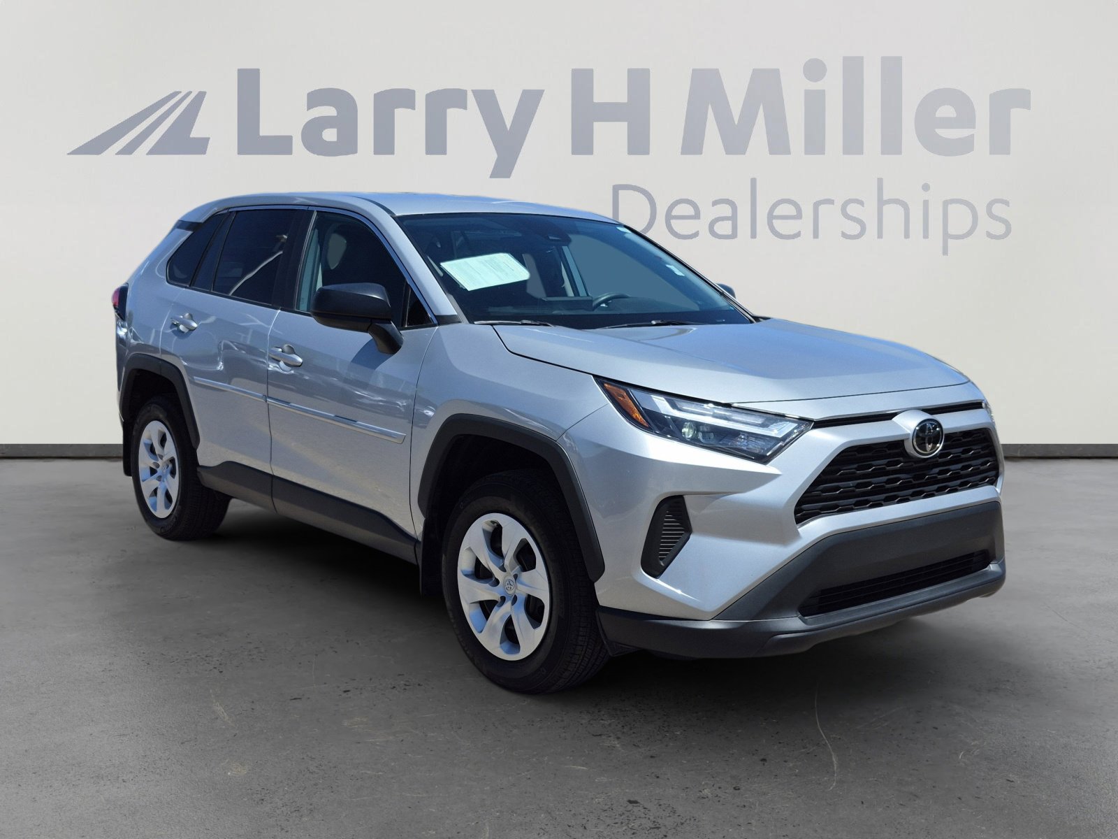 Certified 2023 Toyota RAV4 LE AWD/4WD image 7