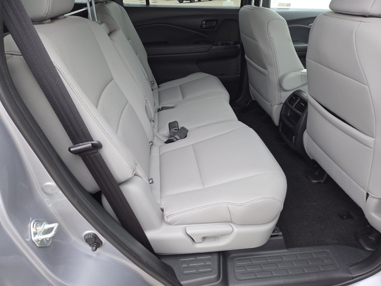 Used 2023 Honda Passport EX-L image 21