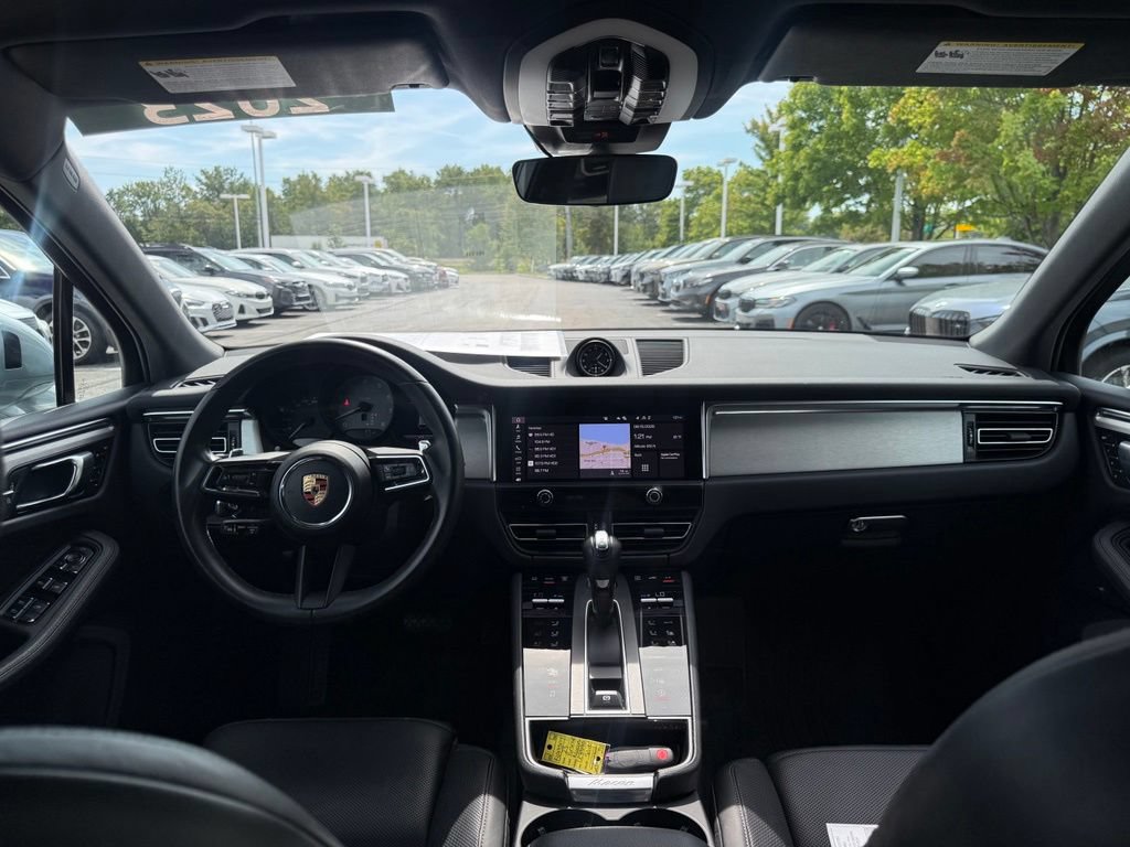 Used 2023 Porsche Macan S AWD/4WD image 17