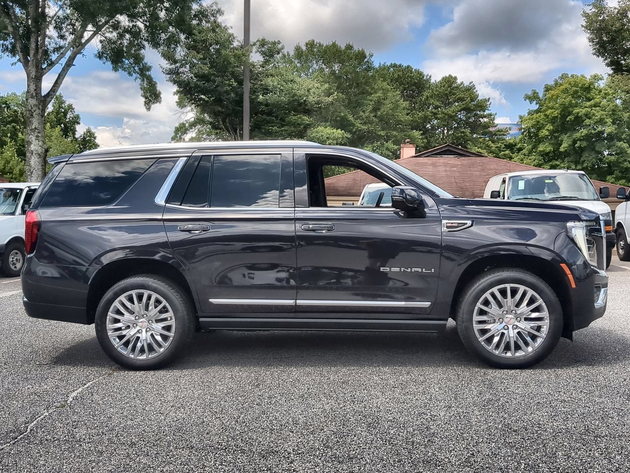 New 2026 GMC Yukon Denali w/ Sun & Power Step Package RWD image 9