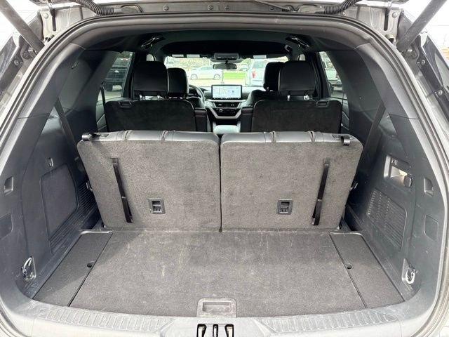 Used 2025 Ford Explorer ST-Line image 14