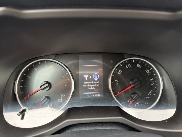 Used 2019 Toyota RAV4 XLE w/ Convenience Package AWD/4WD image 7