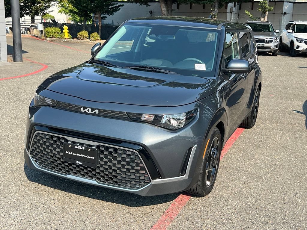 Certified 2023 Kia Soul EX FWD image 3