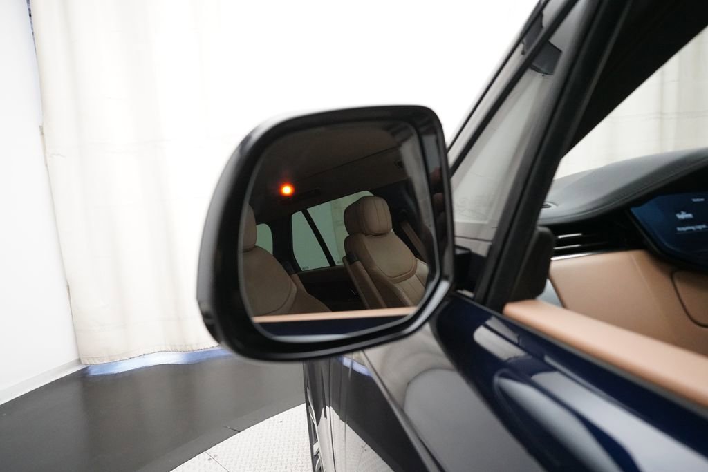 Used 2023 Land Rover Range Rover SE image 25