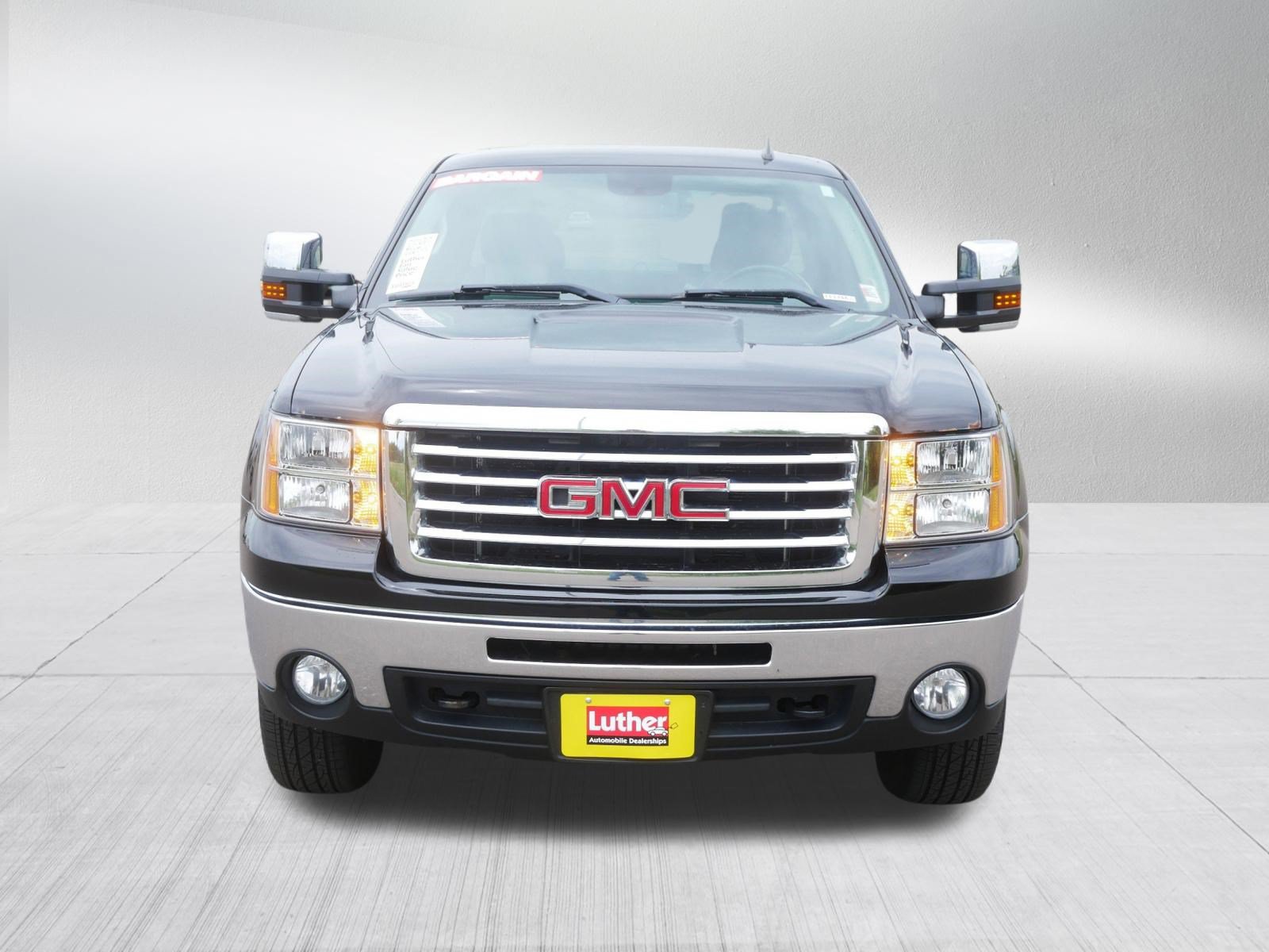 Used 2011 GMC Sierra 1500 SLT w/ All-Terrain Package AWD/4WD image 2